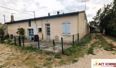 Eaunes/labarthe Ensemble immobilier de 2 longères.