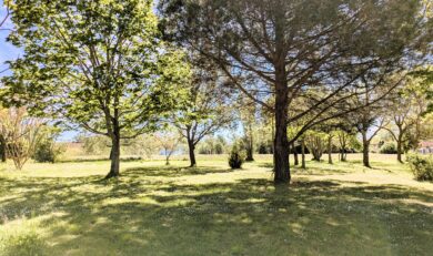 Cintegabelle, Terrain arboré au calme !