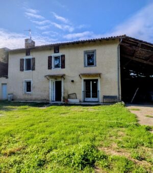Martres tolosane, Maison familiale de 189 m² avec beau potentiel sur terrain de 2804 m²