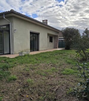 Eaunes, Maison Traditionnelle plain-pied T4 sur Terrain Clos d’environ 1100 m².