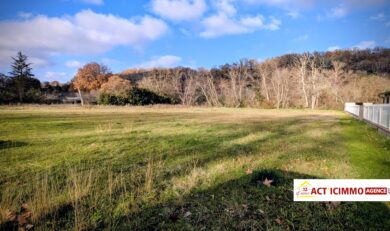 Calmont, Terrain constructible de 2847 m² en zone UB