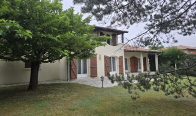 Eaunes, charmante Maison Traditionnelle sur son Terrain clos divisible d&rsquo;environ 3 000 m².